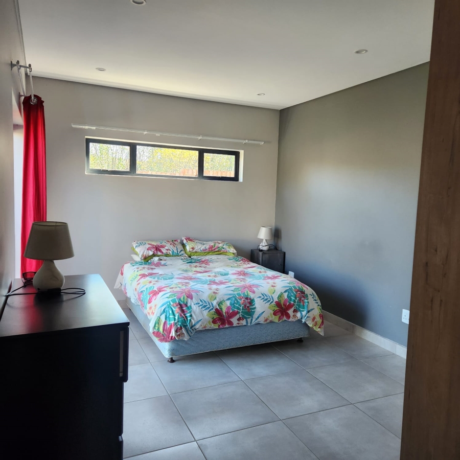 To Let 3 Bedroom Property for Rent in Van Der Hoff Park North West